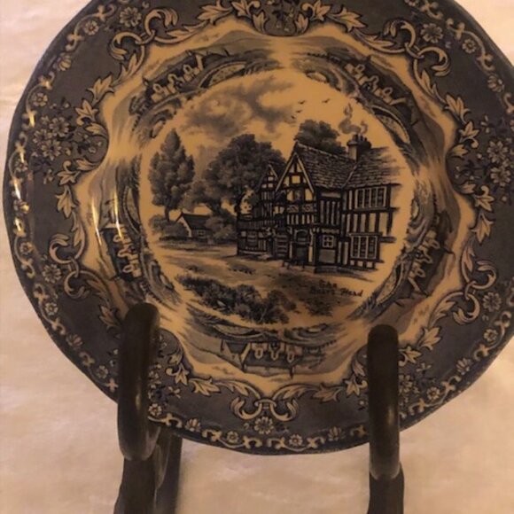 W H Grindley "English Country Inns" Salad Plates; 4 Available - Picture 8 of 8